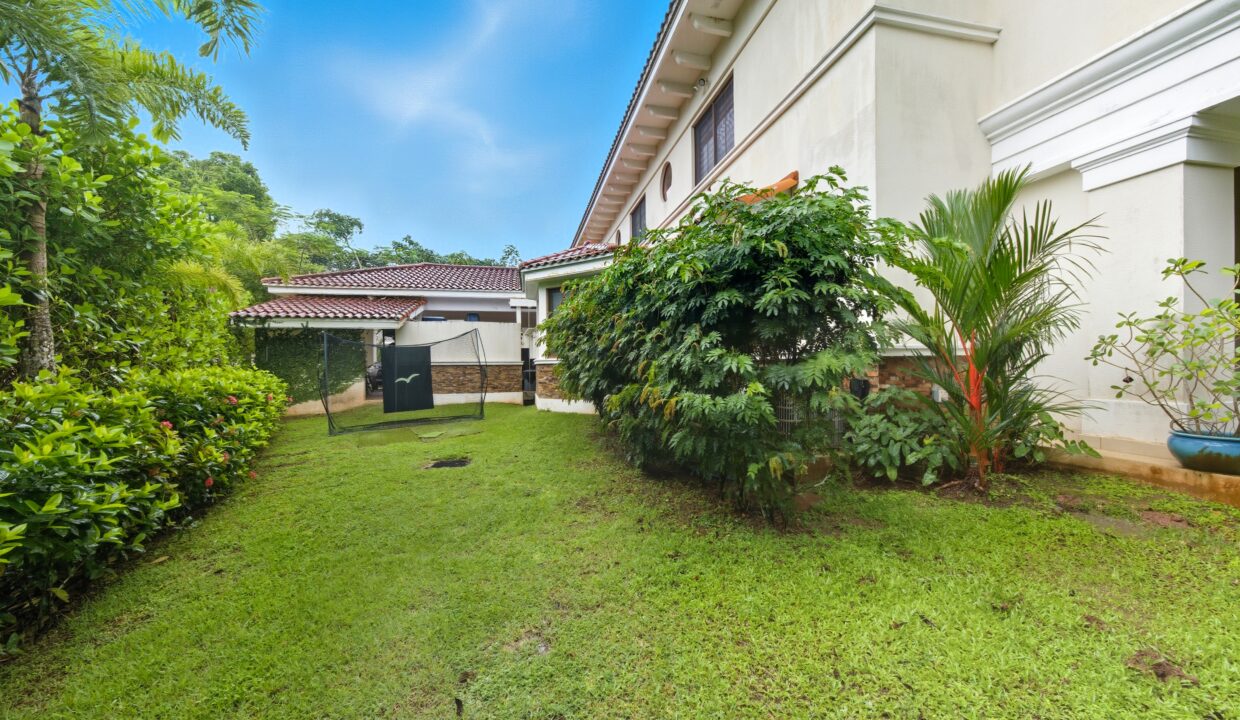 Los Senderos de Camino de Cruces