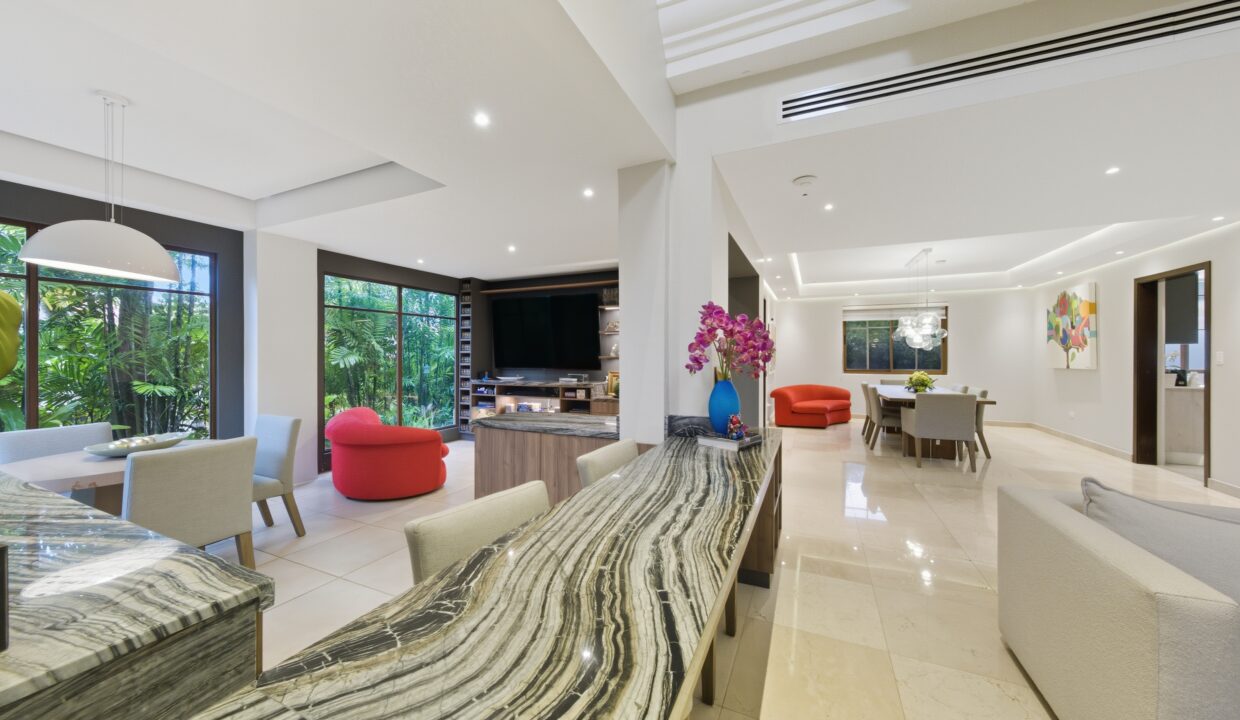 Los Senderos de Camino de Cruces