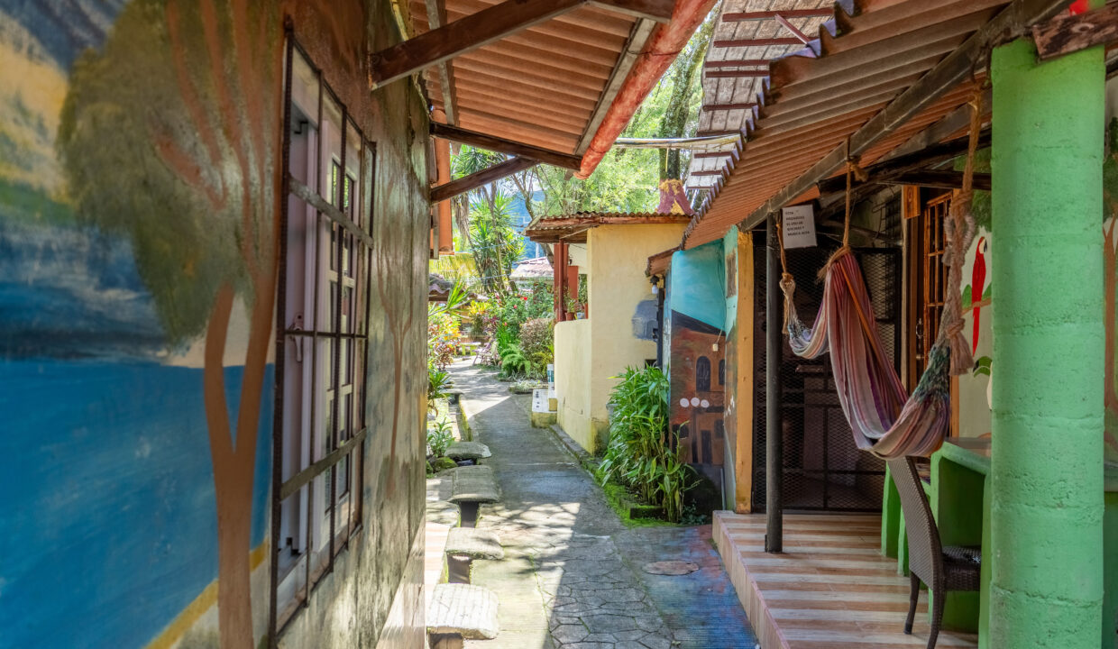 Mixed use property for sale in downtown El Valle