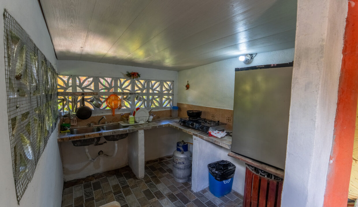 Mixed use property for sale in downtown El Valle for sale