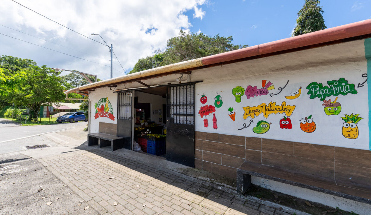 Mixed use property for sale in downtown El Valle for sale