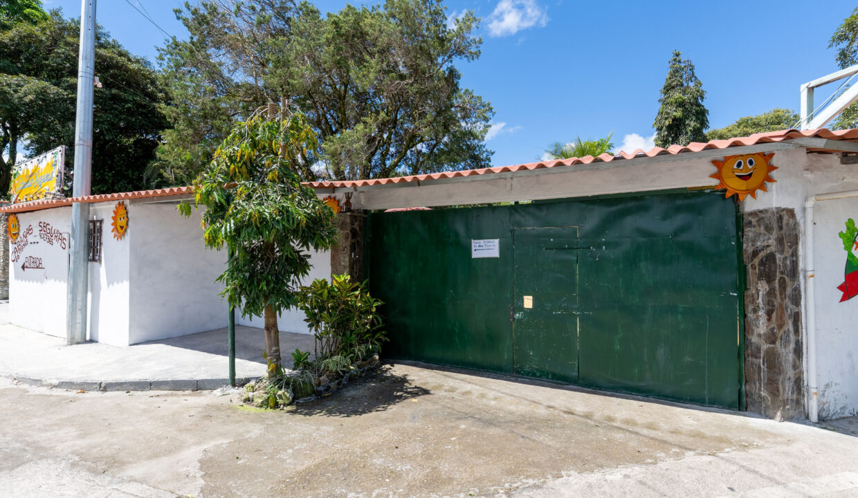 Mixed use property for sale in downtown El Valle for sale