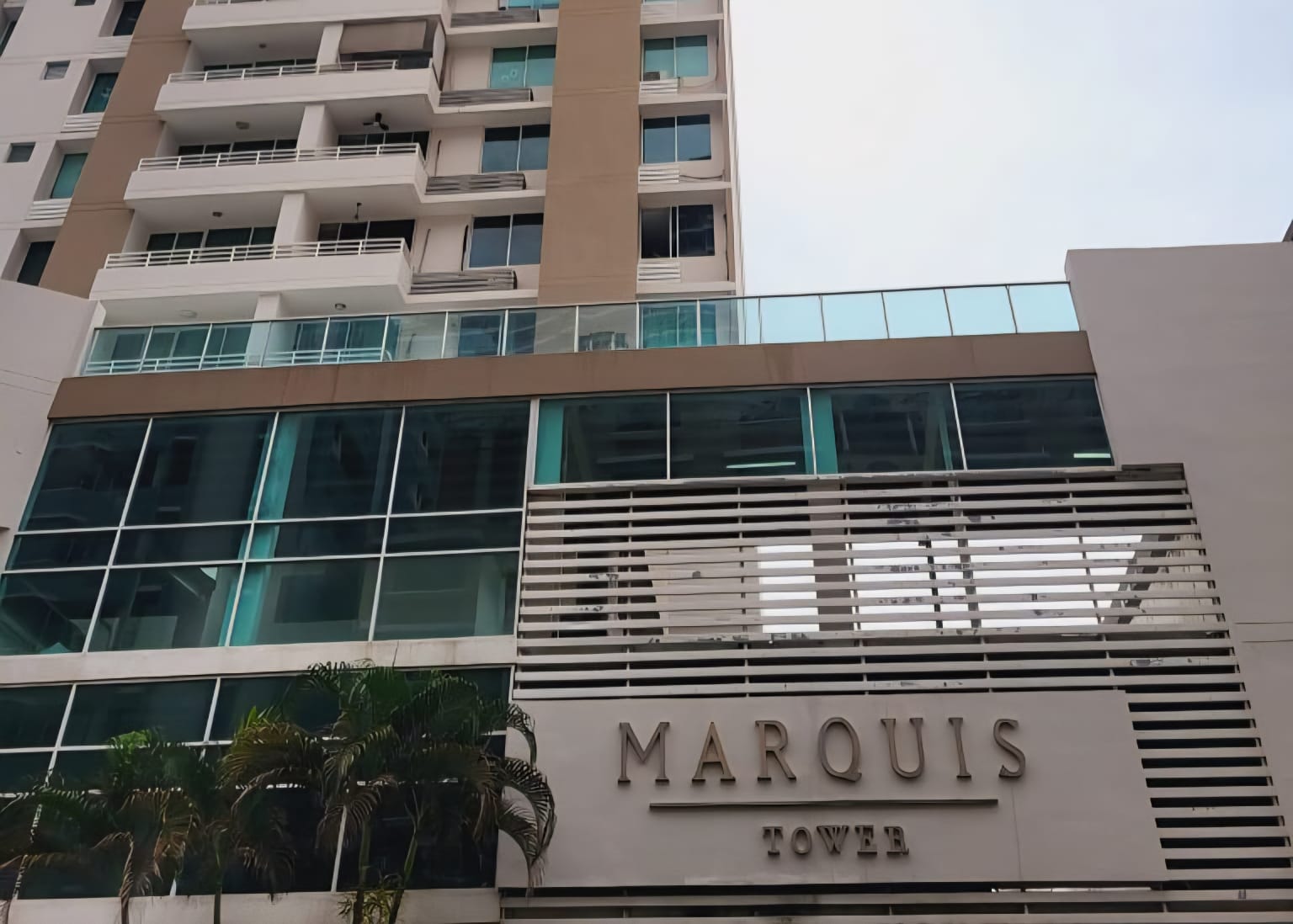 Image of the outside of the Marquis Tower Building in El Cangrejo