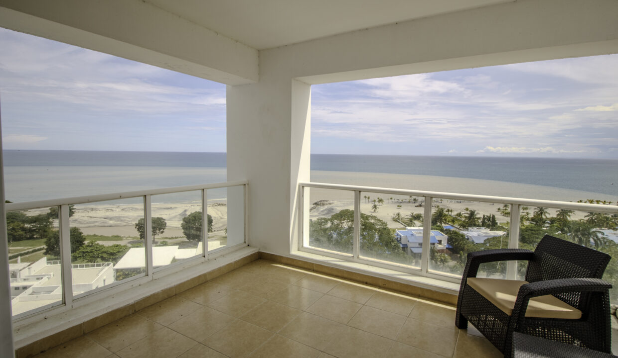 Terrazas de Farallon Playa Blanca Panama condo for sale (18)