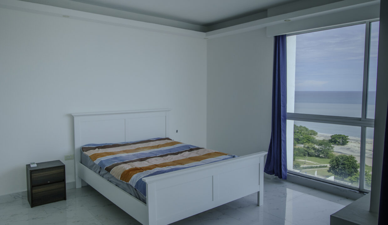 Terrazas de Farallon Playa Blanca Panama condo for sale (15)