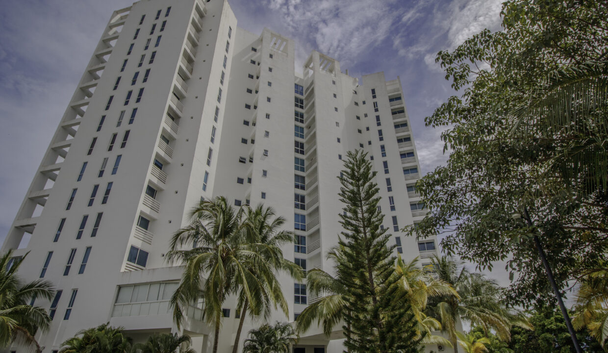 Terrazas de Farallon Playa Blanca Panama condo for sale (1)