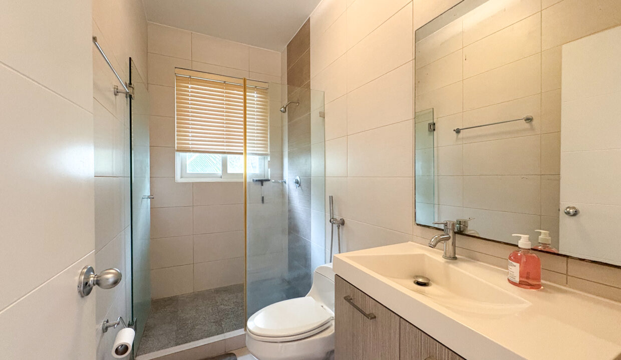 Quarry Heights Bijao Panama condo for sale