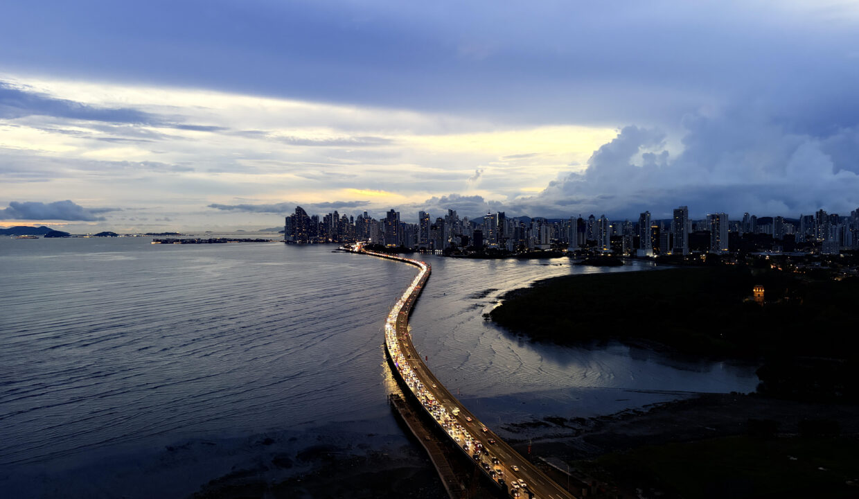 Upper East Costa del Este Panama condo for sale (26)