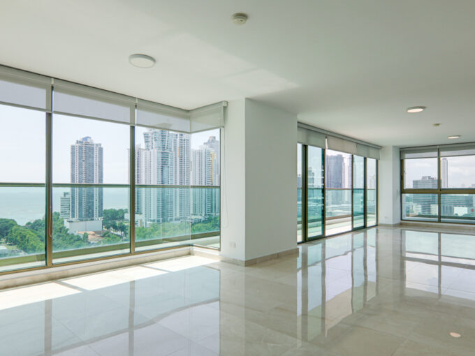 Image of the living area with window in this condoo for sale in Park Lane
