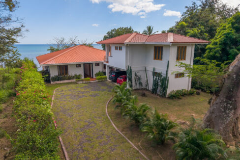 Image of the outside of this Oceanfront Home for Sale in Playa Corona