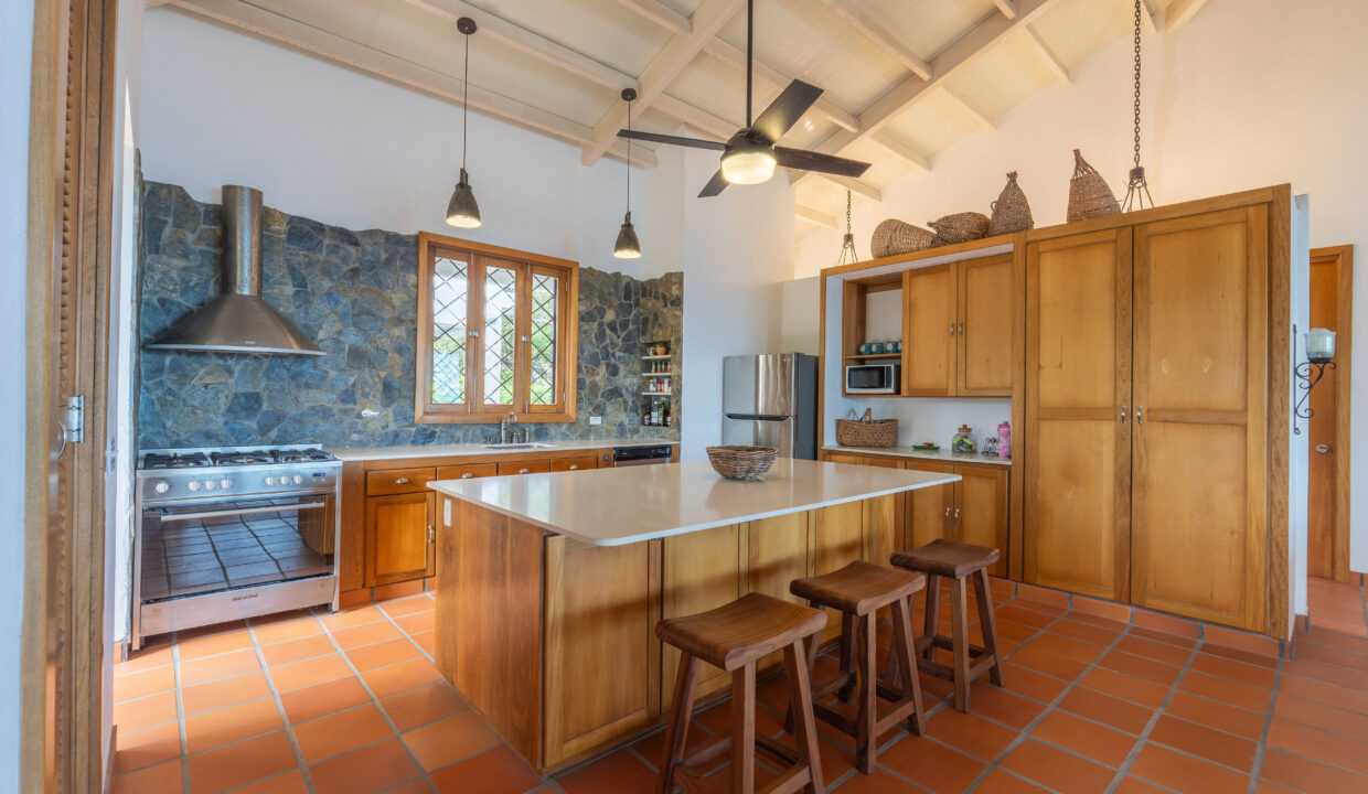 Casa Corotu Playa Corona Panama home for sale (18)