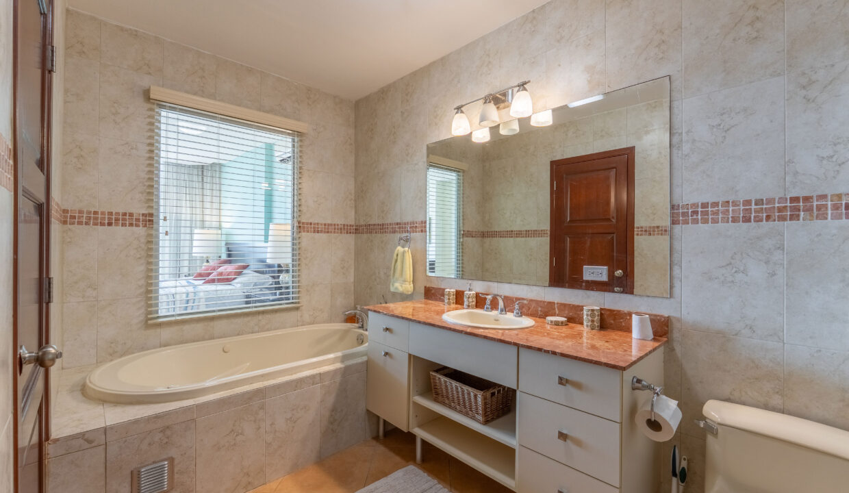 Coronado Coronado Golf Panama condo for sale