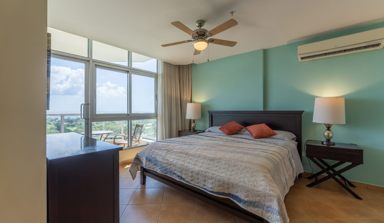 Coronado Coronado Golf Panama condo for sale
