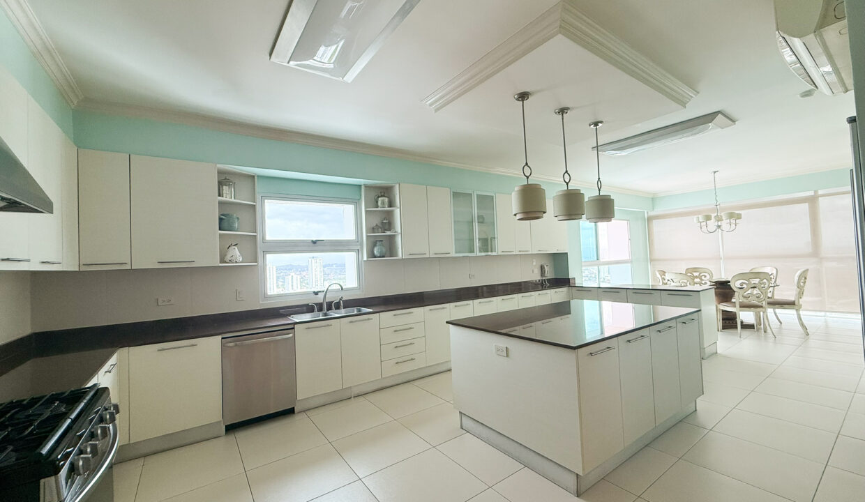 Arboleda San Francisco Panama condo for sale(29)