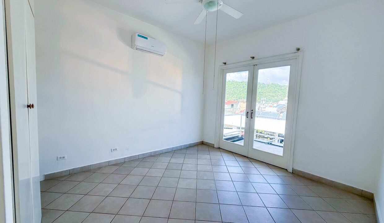 Plaza Central Casco Viejo Panama condo for sale.j(6)