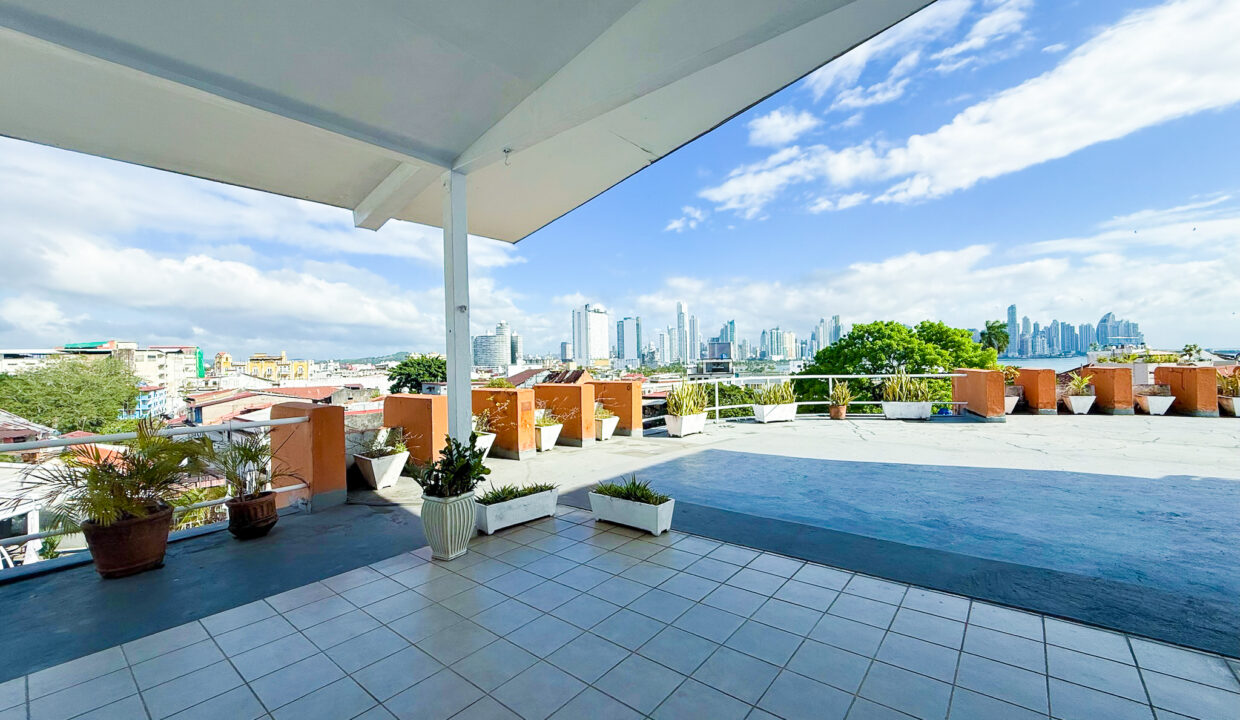Plaza Central Casco Viejo Panama condo for sale.j(7)
