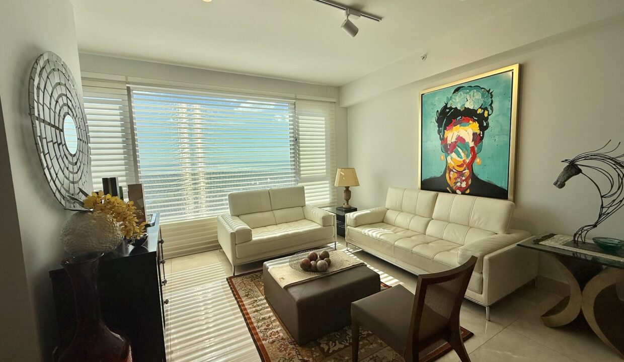 Green Garden Santa Maria Panama condo for rent (6A)