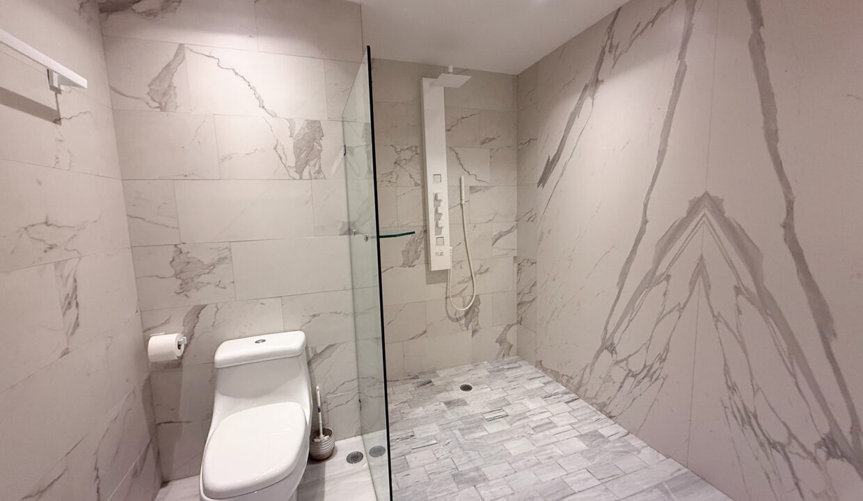 nuovo bella vista 2 bedroom furnished condo for sale(2)