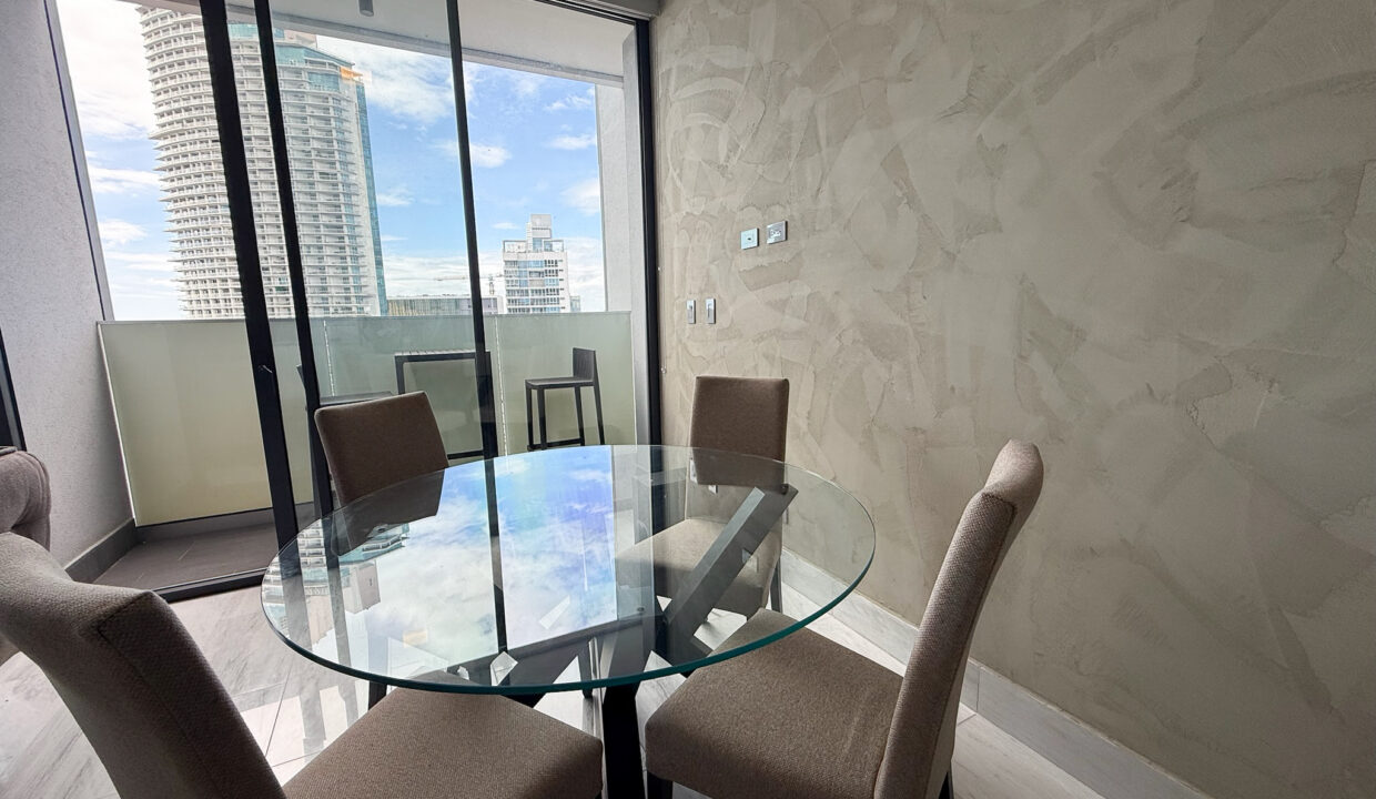 nuovo bella vista 2 bedroom furnished condo for sale(18)