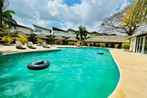 Image of pool in this Paradise Point condo for rent
