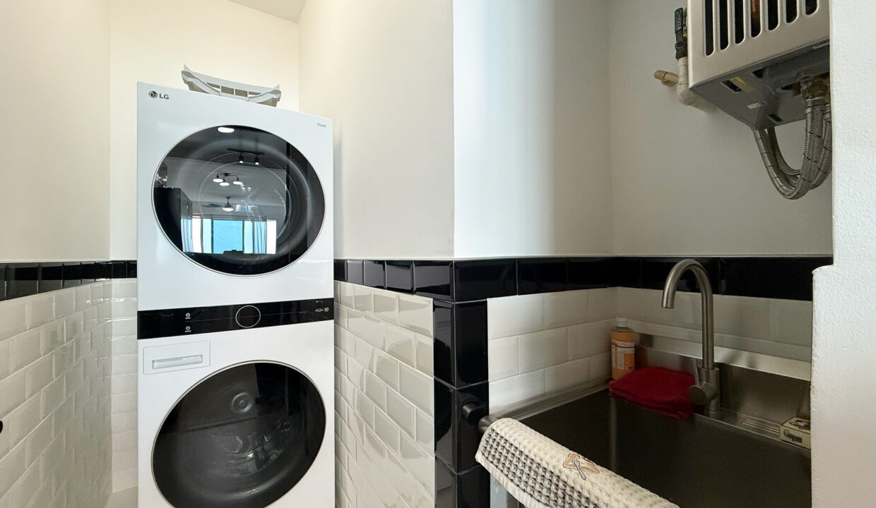 Sky Avenida Balboa Panama condo for sale(7)