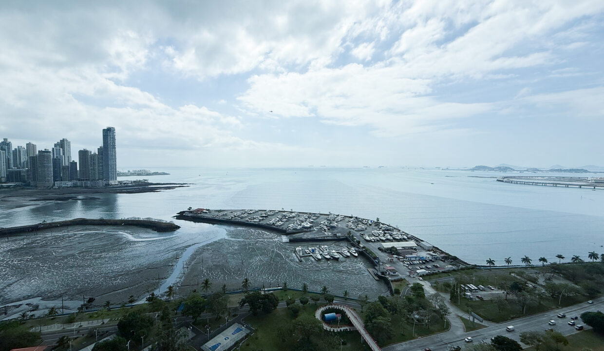 Sky Avenida Balboa Panama condo for sale(10)