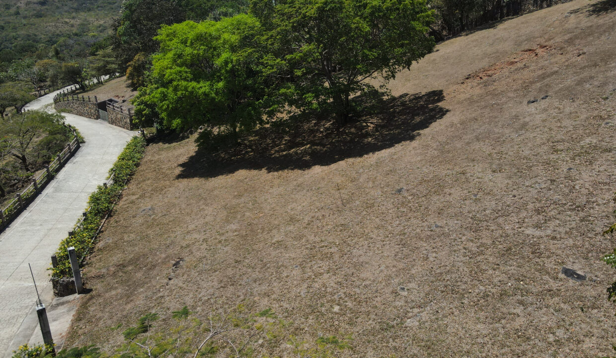 Lot for sale in a luxury mountain residential in Las Lajas