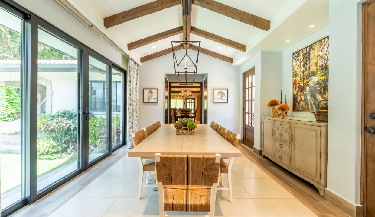 Luxury Hilltop Estate For Sale in El Valle De Anton(13)