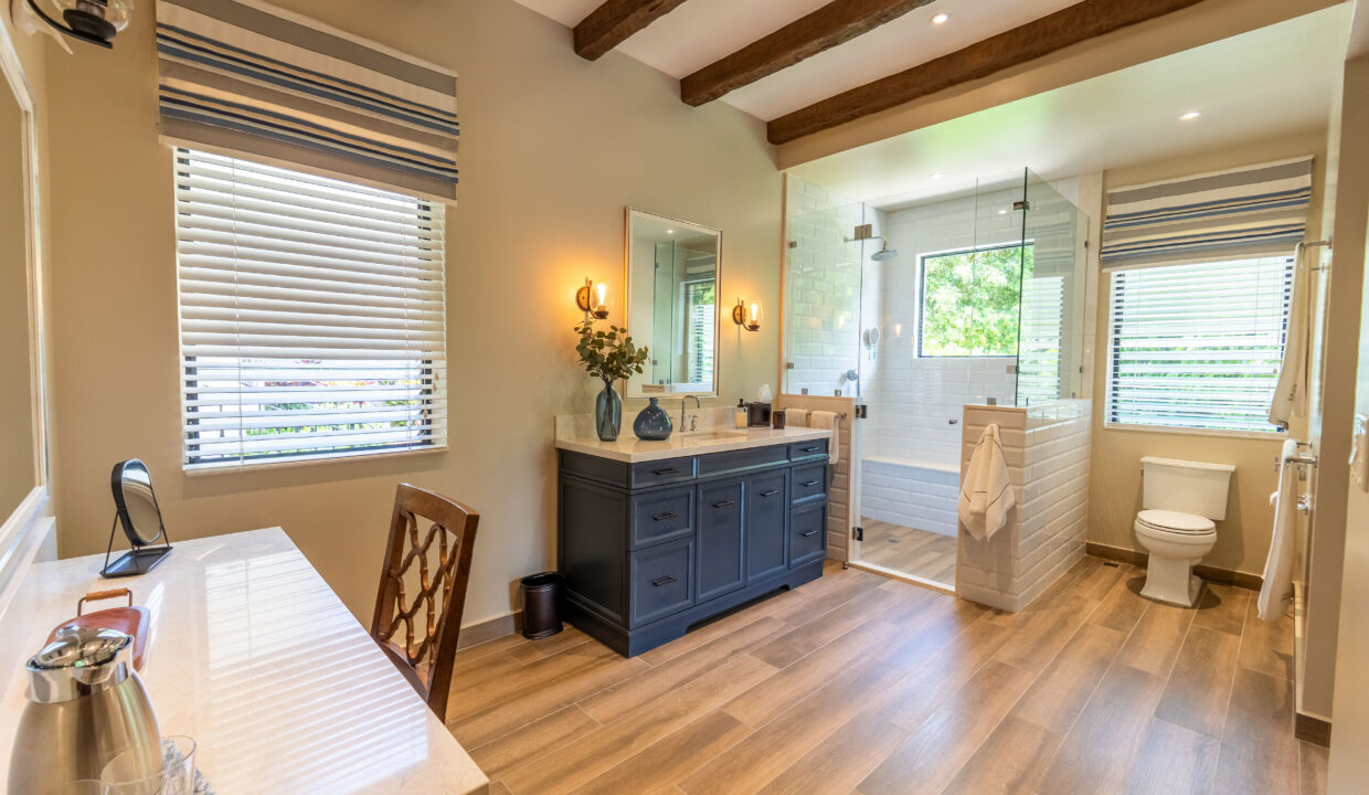 Luxury Hilltop Estate For Sale in El Valle De Anton(24)