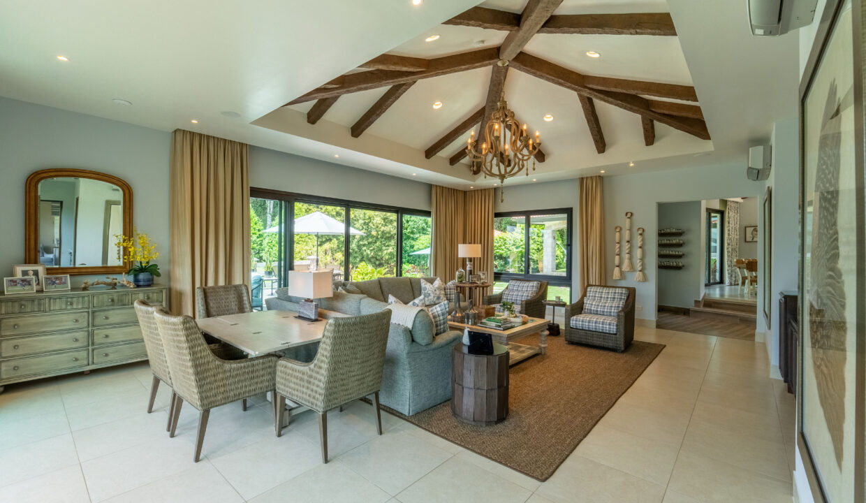 Luxury Hilltop Estate For Sale in El Valle De Anton(38)