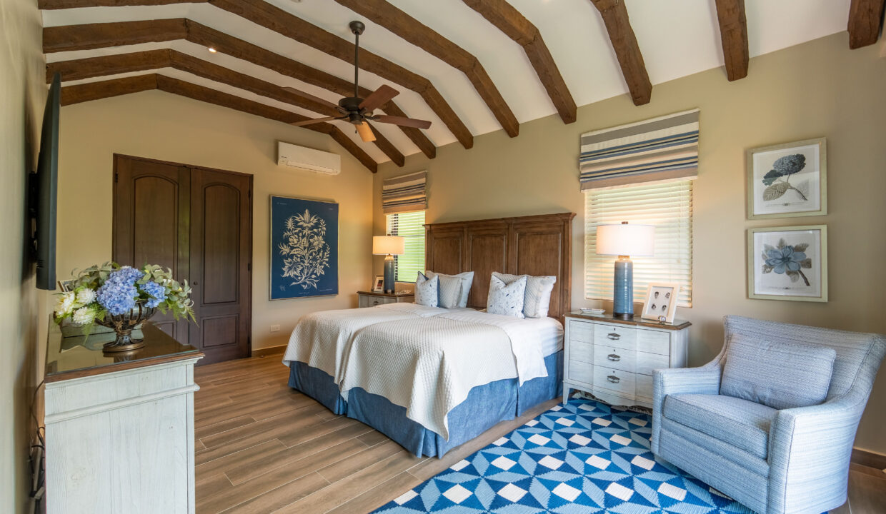 Luxury Hilltop Estate For Sale in El Valle De Anton(41)