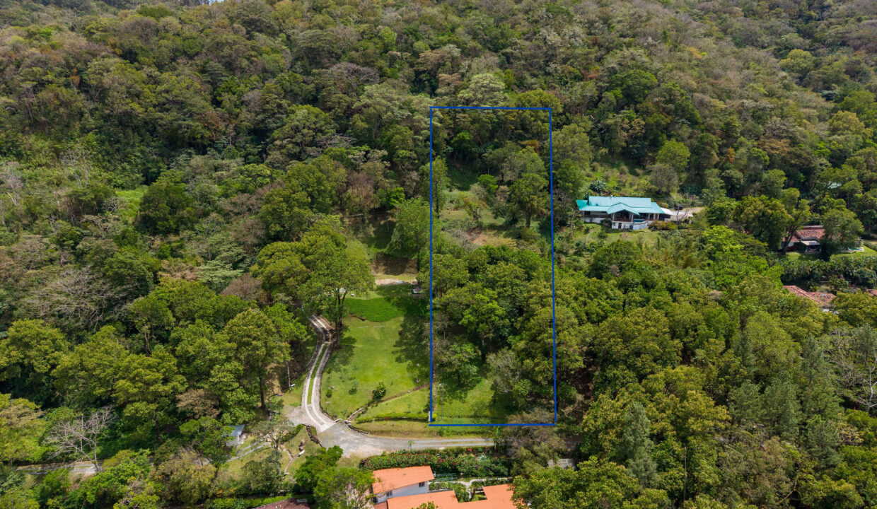 Spacious Elevated Lot Overlooking El Valle