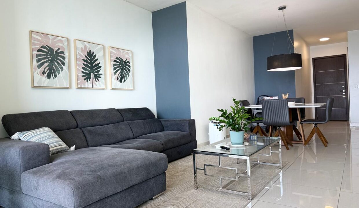 Skyline Living at Allure at the Park Elegant Condo Across from Parque Urracá