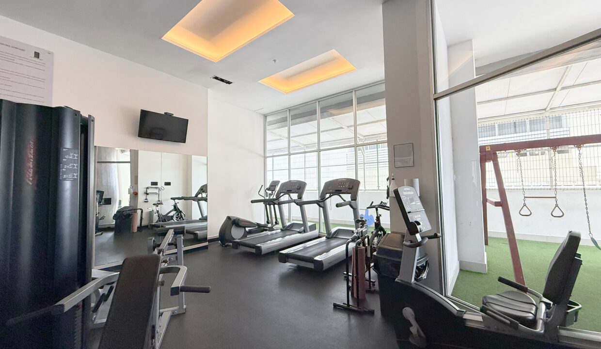 Luxor-300-El-Cangrejo-condos-for-sale-gym