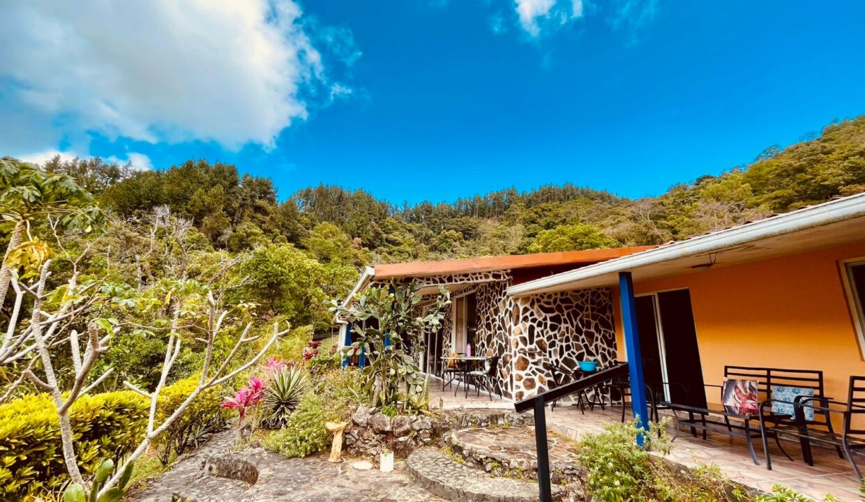 Toscana Altos del Maria Panama home for sale7_