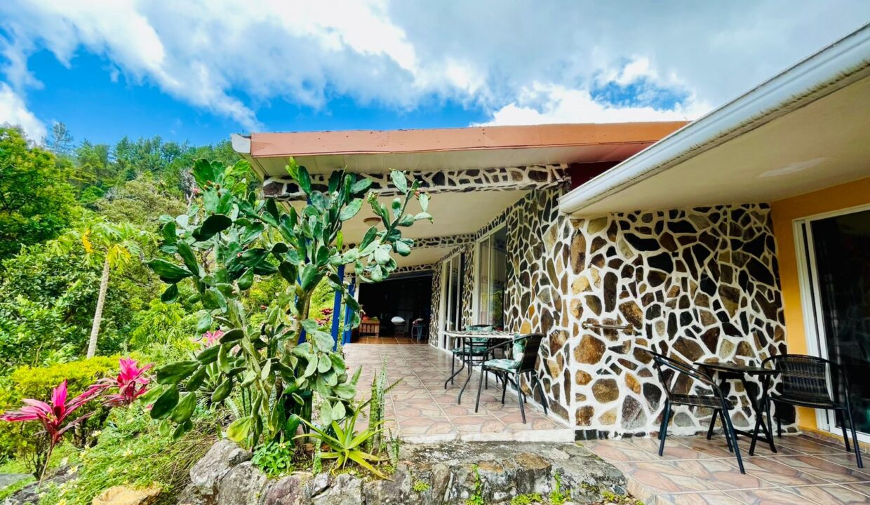 Toscana Altos del Maria Panama home for sale8_