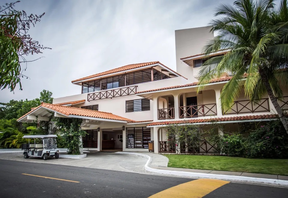 Coronado Golf Panama condo for sale