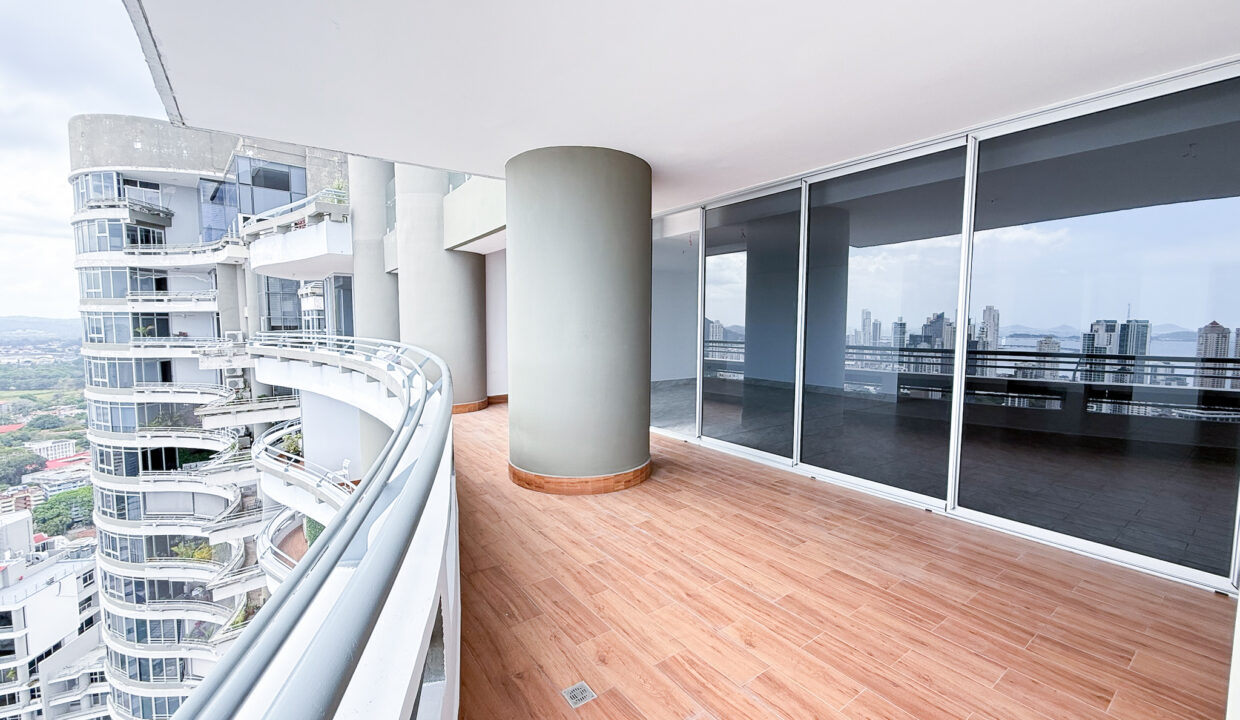 luxor-400-penthouse-condo-el-cangrejo-panama-high-floor-city-view-5