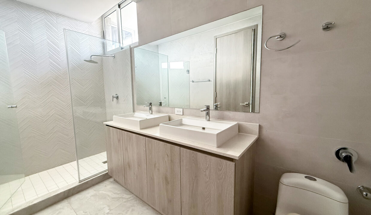 luxor-400-penthouse-condo-el-cangrejo-panama-high-floor-city-view-114