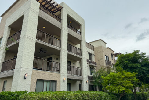 Image of the outside of River Valley