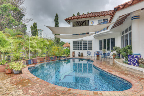 Image of swimming pool in this home for sale in Punta Barco