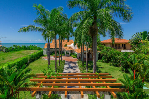Image of the outside of this Vista Mar Oceanfront Golf Villa
