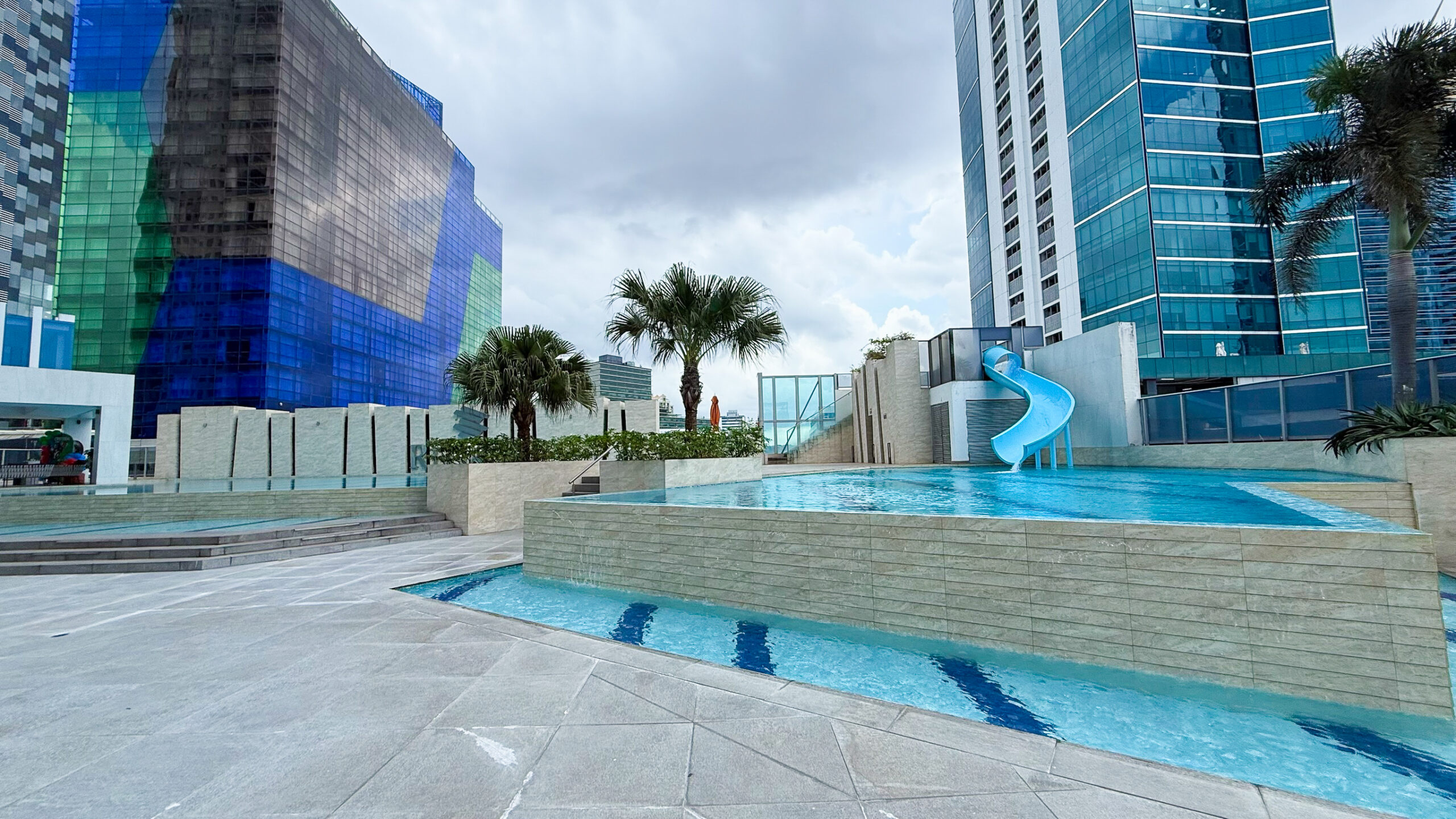 Swimming pool in Regalia