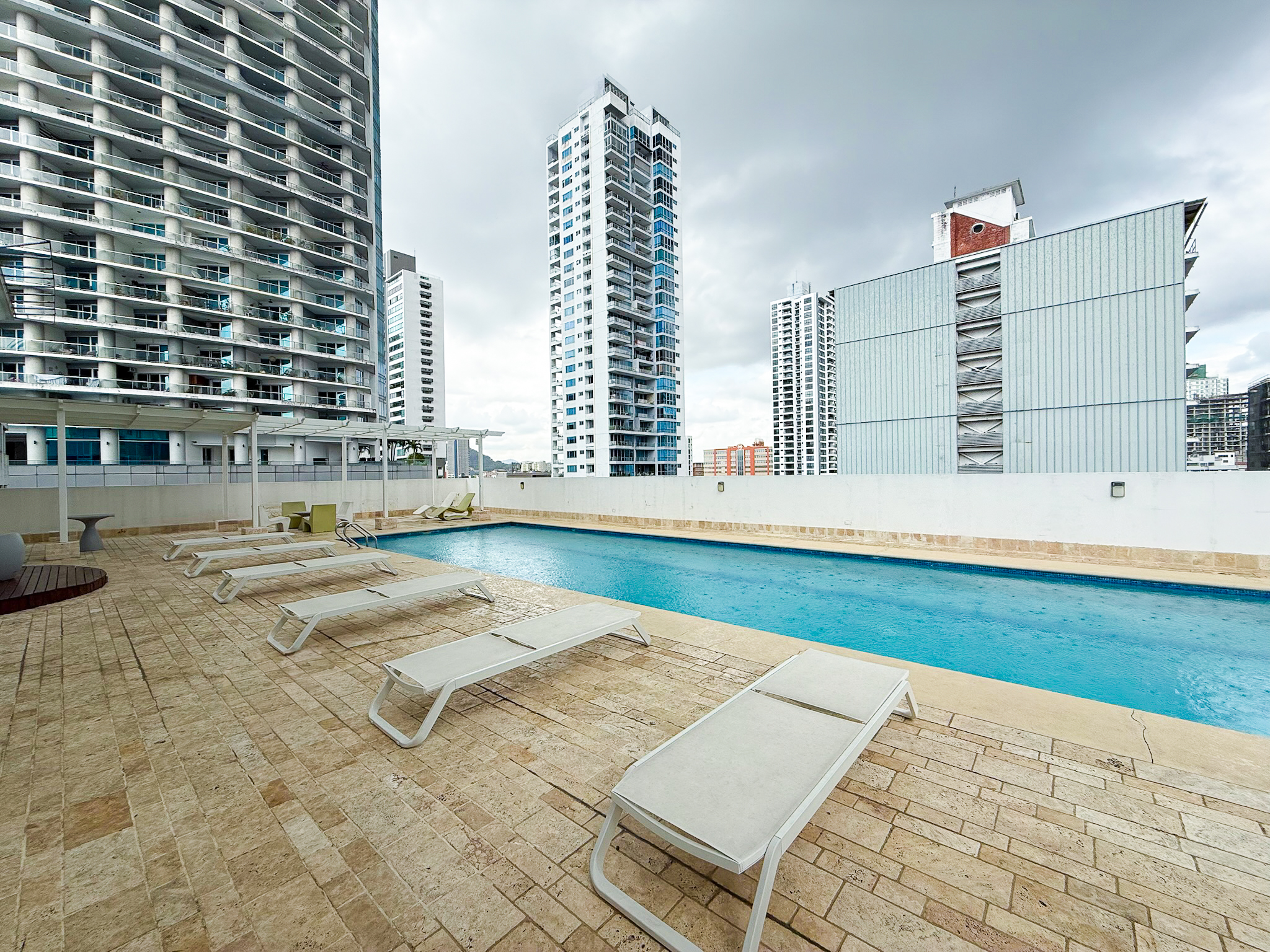 Swimming pool in Sky Residences